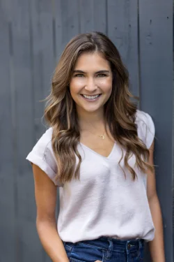Alessandra Roberts